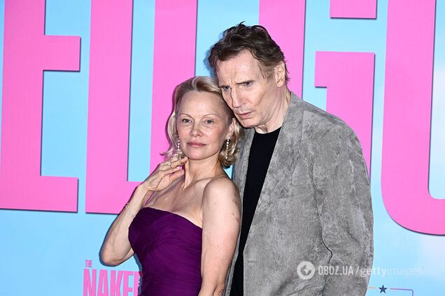 Памела Андерсон и Лиам Нисон подогрели слухи о романе: нежно обнимались и не сводили взгляда друг с друга. Фото