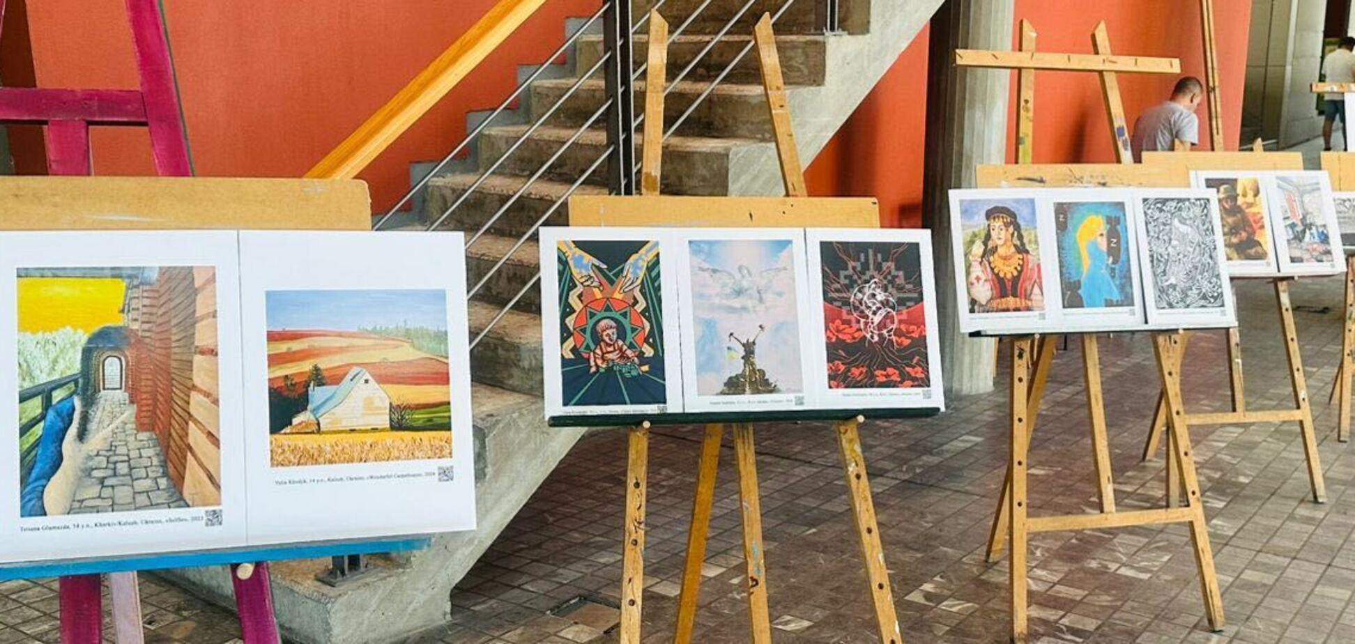 'Поколение войны': в Греции открылась выставка о войне глазами украинцев