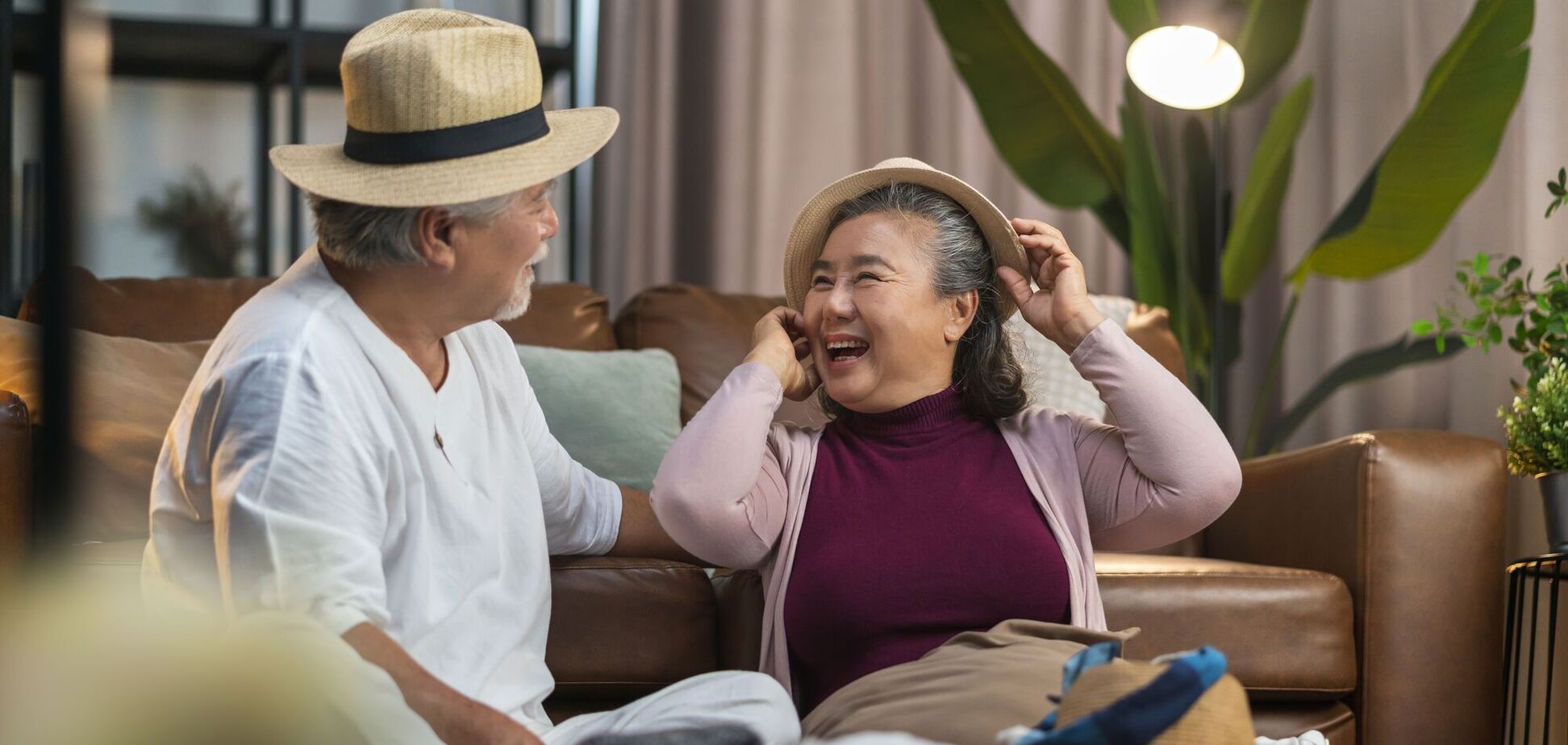 Пенсіонери в Таїланді. Ілюстрація