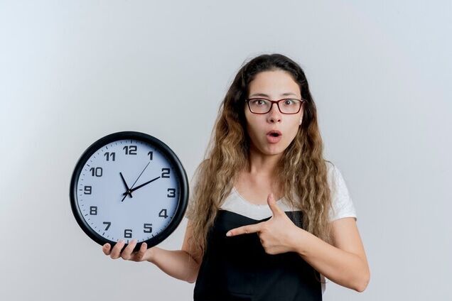 Переведення годинників: коли Україна переходить на зимовий час