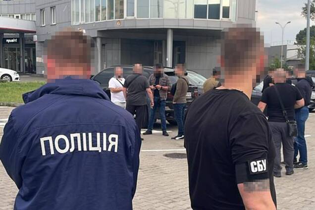 Перевіряють документи та можуть обмежити проїзд: СБУ проводить безпекові заходи у Деснянському районі Києва