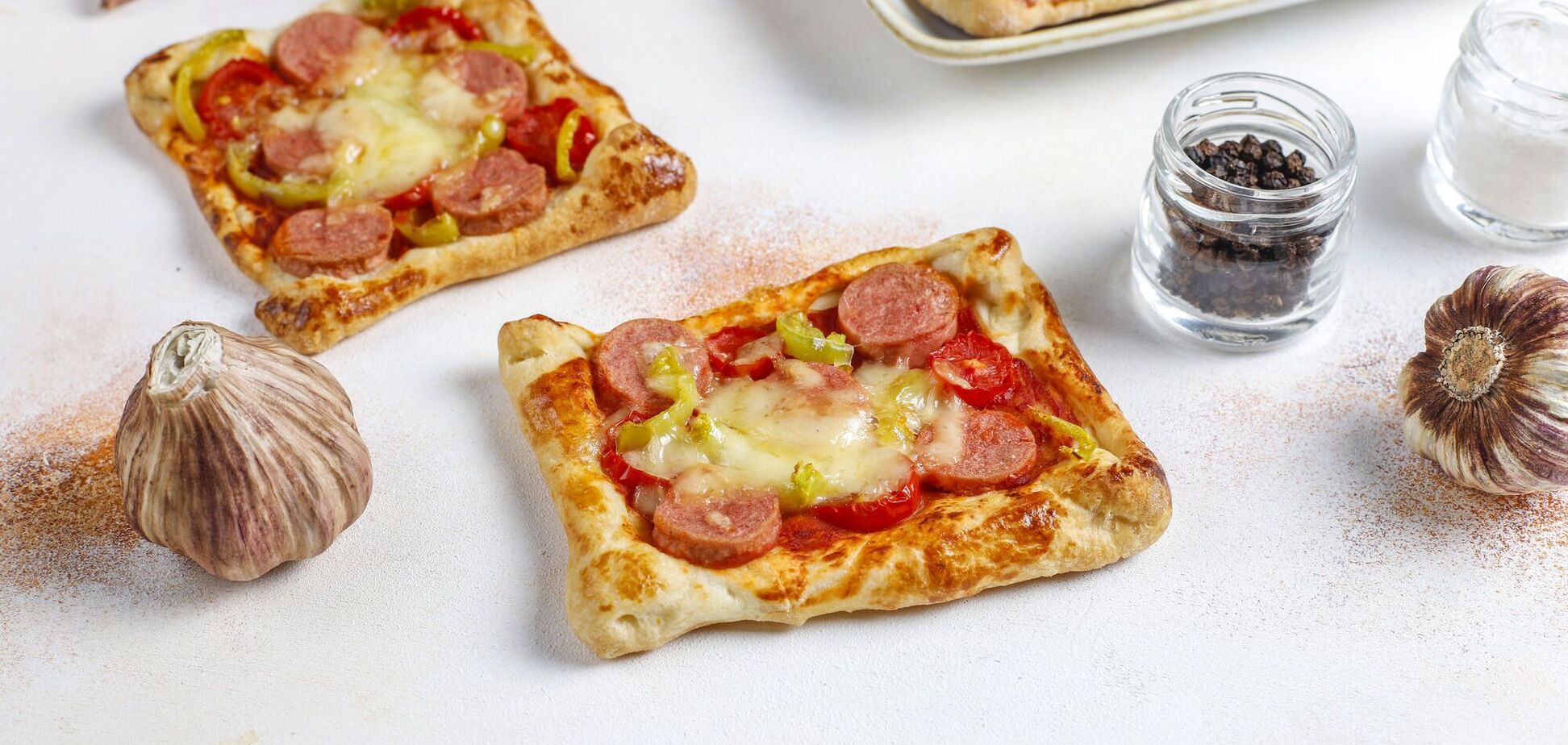 Швидка піца без вимішування тіста для вечері: готується всього 25 хвилин