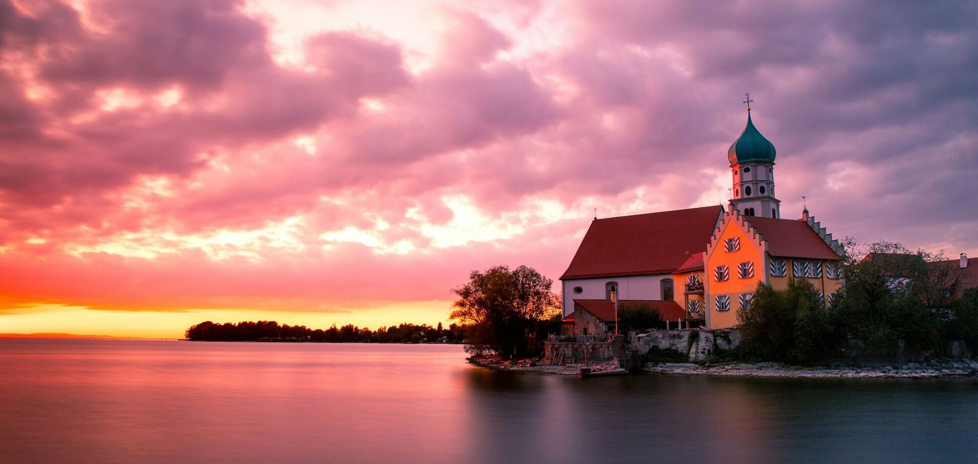 Забудьте о Комо: туристам посоветовали 5 живописных озер в Европе