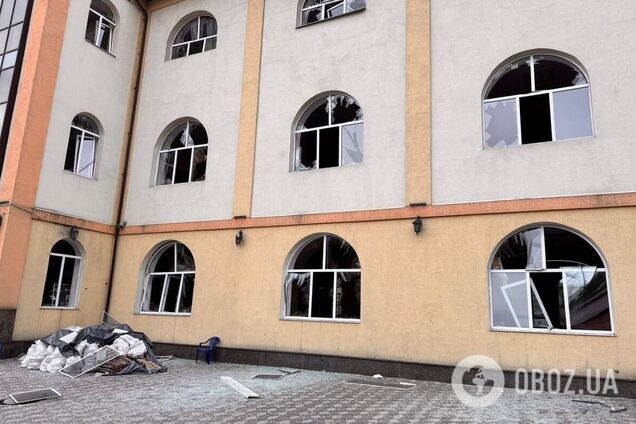 У Києві внаслідок обстрілу РФ було пошкоджено одну з найбільших мечетей України. Подробиці та фото