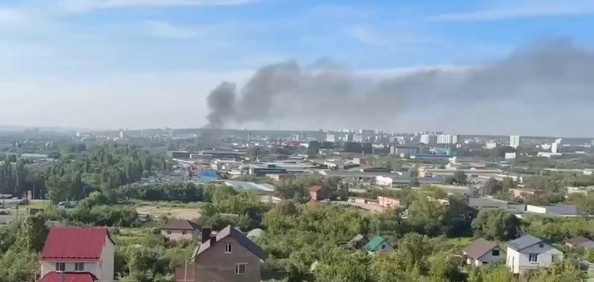 Була серія вибухів, спалахнула пожежа: важливий для ВПК Росії завод у Пензі атакували дрони СБУ, є результат. Фото і відео