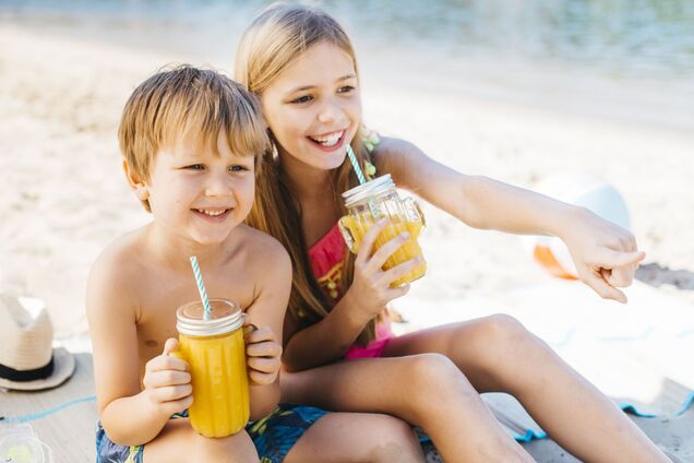 'Моя дитина не вечеряє – і я не хвилююся': що варто знати про дитячий апетит у спеку