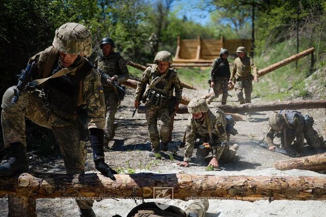 ЗСУ 'пускають кров' російській військовій машині та починають відвойовувати позиції. Інтерв'ю з Селезньовим