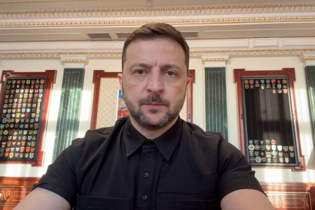 'Окупанти не відчуватимуть спокою': Зеленський провів Ставку щодо фронту й виробництва дронів. Відео