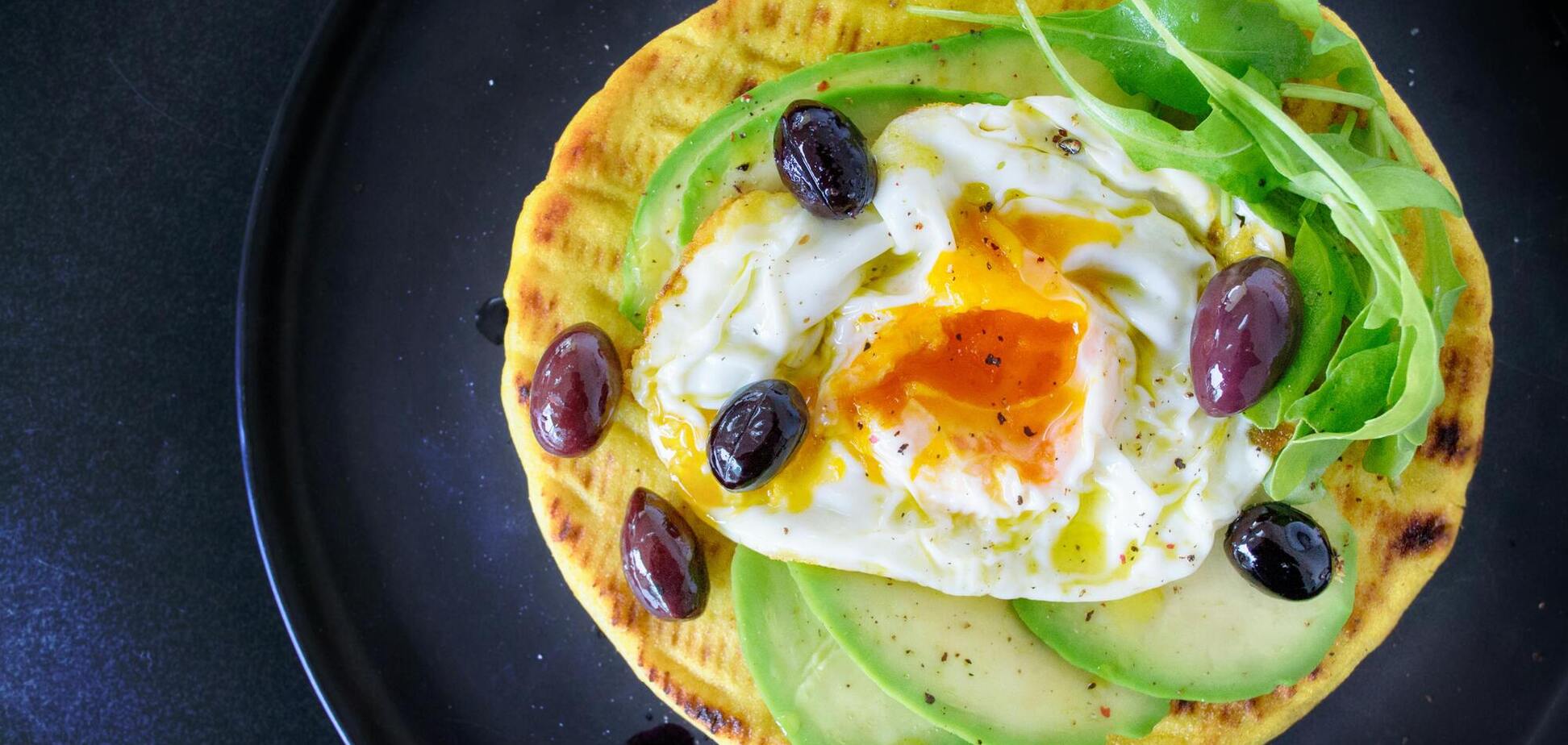 Как приготовить идеальное яйцо пашот без кастрюли: процесс займет 1 минуту