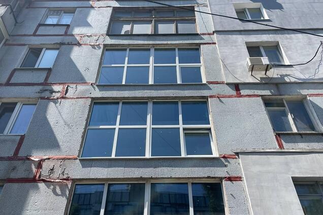 Днепр восстанавливает поврежденные в результате 'прилетов' дома ОСМД и ЖСК за средства городского бюджета