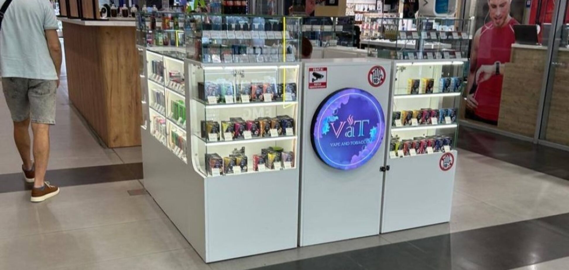 Вейп из трех составляющих: как магазины обходят закон, продавая жидкость с никотином отдельно от корпуса