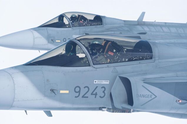 Чехія підготує вісім українських пілотів F-16 до кінця 2026 року: подробиці