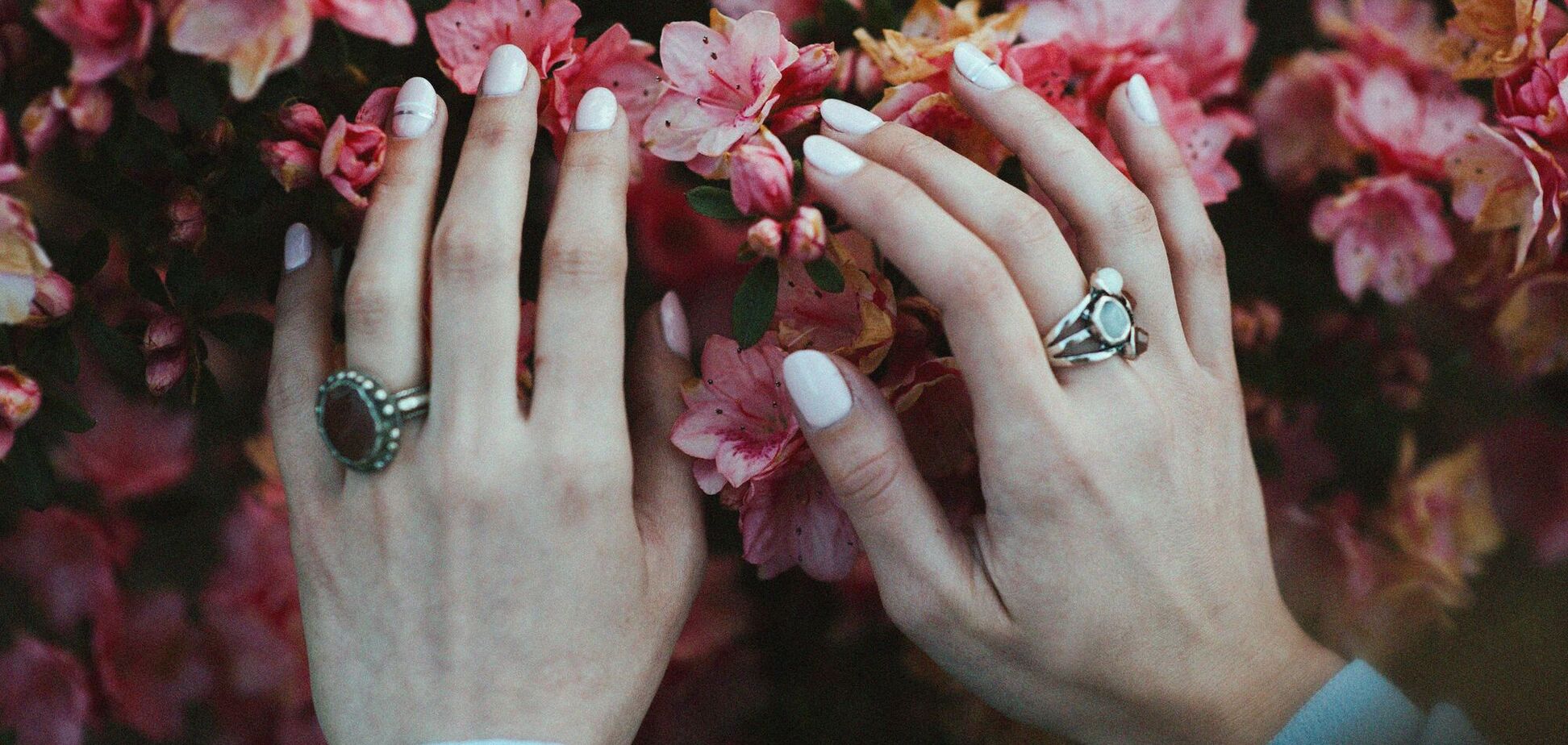 Какой маникюр сделать в июле: трендовые цвета