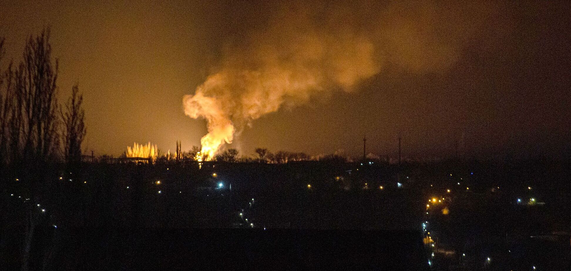 Таганрог атаковали дроны: раздались взрывы, над городом кружили боевые вертолеты. Видео