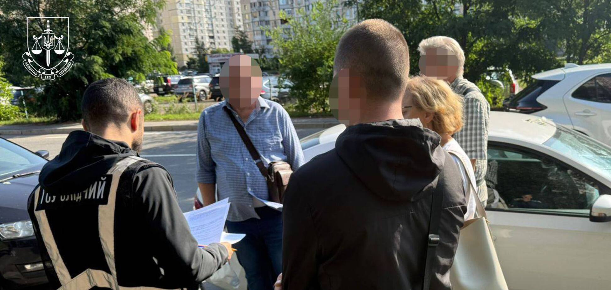 Проведены десятки обысков: в Украине разоблачили схемы уклонения от мобилизации с помощью фиктивных медсправок. Фото и видео