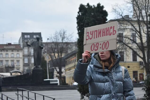 Вшанування пам'яті загиблих героїв: на Одещині зупинятимуть рух транспорту під час хвилини мовчання
