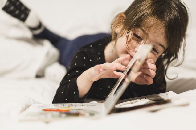 Учительница украинского языка опровергла миф о сказке 'Колобок' и обратилась к родителям: не перегибайте палку!