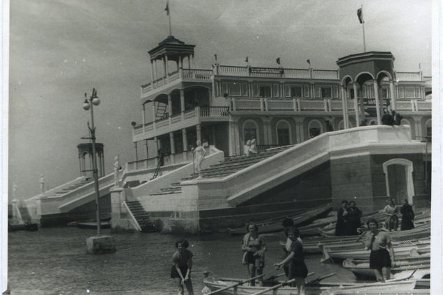 Дніпро у 40-х роках: у мережі показали архівні фото міста влітку