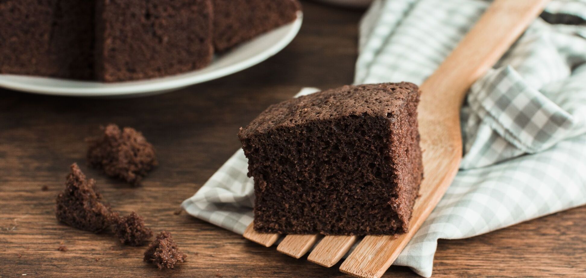 Ідеальний бісквіт, який точно не опаде: ділимось точними пропорціями для тіста