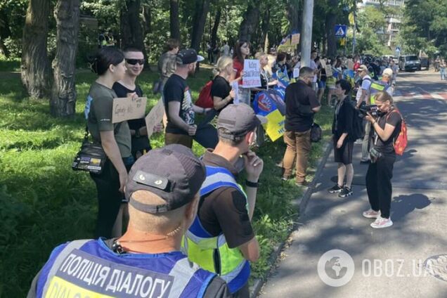 'Ничего об Украине без Украины': в Киеве возле посольства США на митинг пришли семьи военнопленных украинцев. Фото и видео