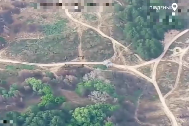 Техника уничтожена дотла: пограничники разбомбили позиции оккупантов на юге. Видео