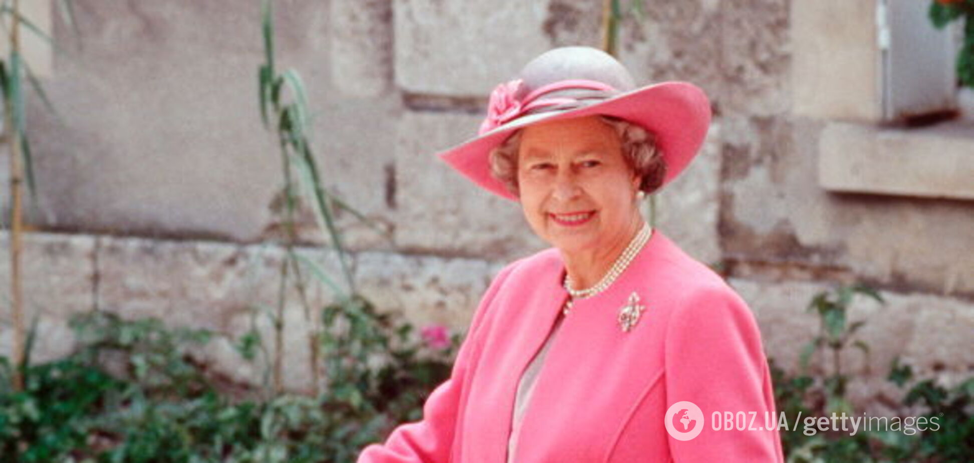 'Ноги перетворилися на желе': колишній слуга Чарльза III пригадав неочікуваний танець із Єлизаветою II, коли йому було лише 13 років