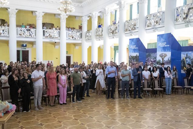 Кличко нагородив преміями талановиту молодь Києва. Фото