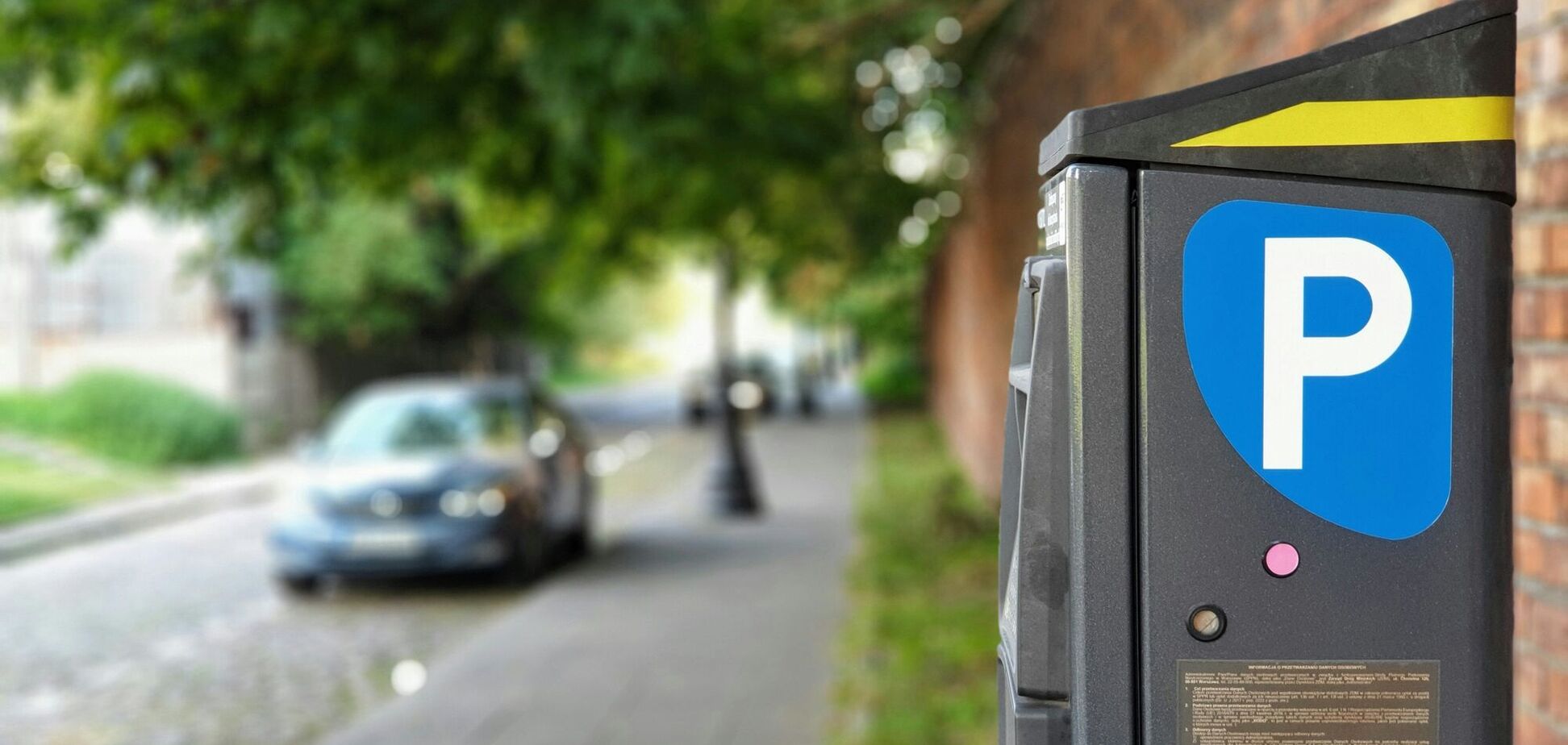 Рада приняла закон о специальных местах на паркингах