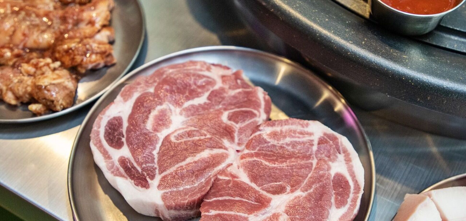 В Украине резко переписали цены на мясо: сколько теперь стоит свинина