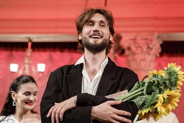 Тато в 50 пішов воювати, а мама працює в школі: що відомо про батьків висхідної зірки хору 'Гомін', які віддали його в інтернат у 9 років