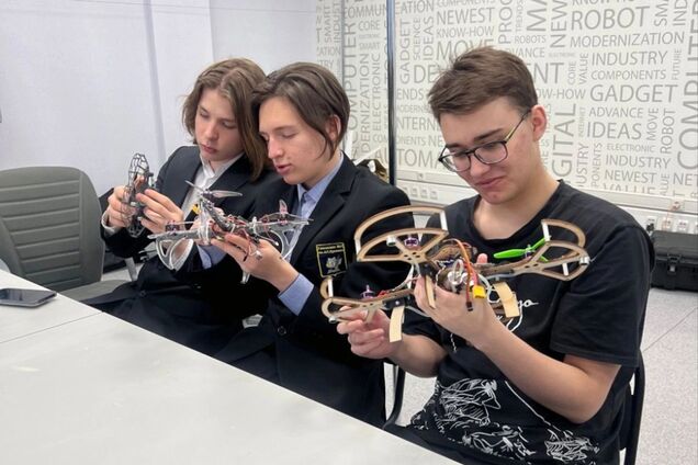 Росія збирається підготувати мільйон фахівців з БПЛА до 2030 року: розвідка Британії оцінила плани агресора