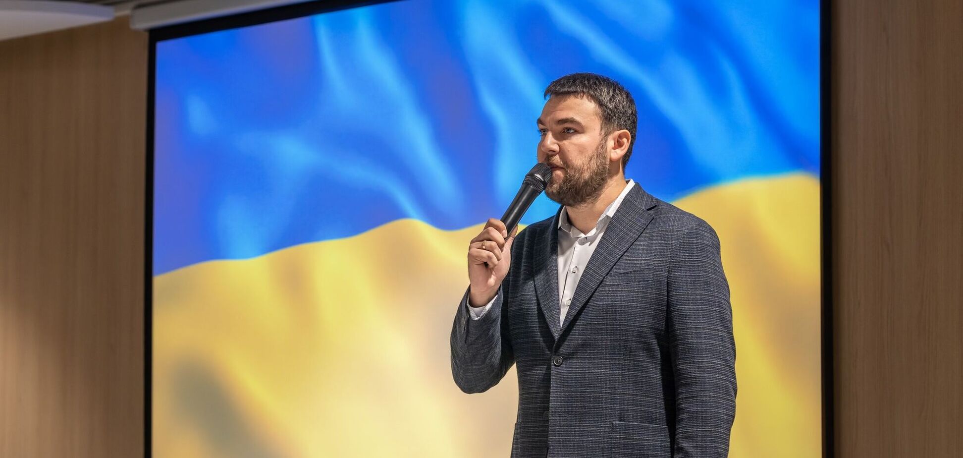 'Ну хвате вже!' Один із найкращих вчителів України назвав популярні помилки учнів і попросив їх бути обережними з 'Курган & Agregat' та Latexfauna