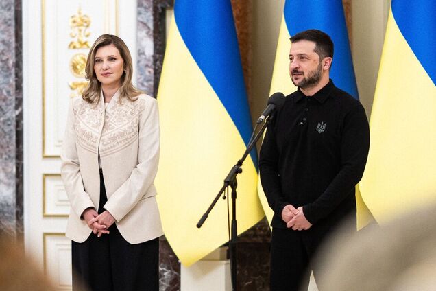 С этническими мотивами: Елена Зеленская поразила роскошным образом в вышитом пиджаке от украинского бренда. Фото