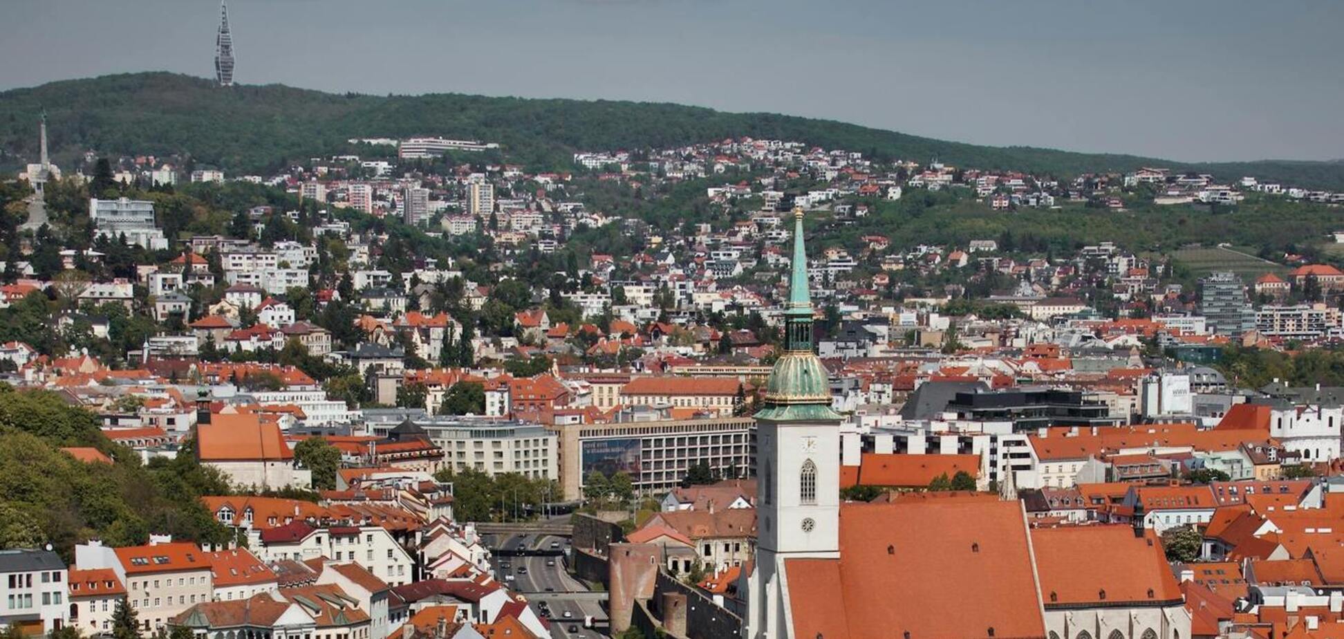 Європейське місто із вражаючими замками бʼє туристичні рекорди: чим цікава Братислава