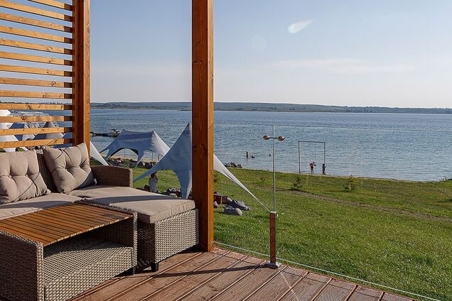 Отдых возле озера во Львовской области