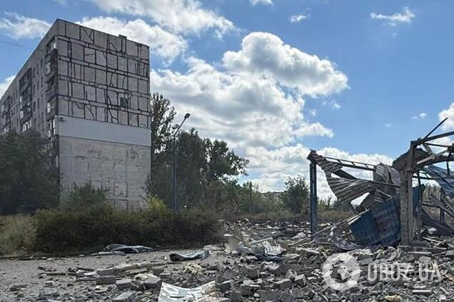 Армія РФ вдарила ФАБами по багатоквартирному будинку в Костянтинівці