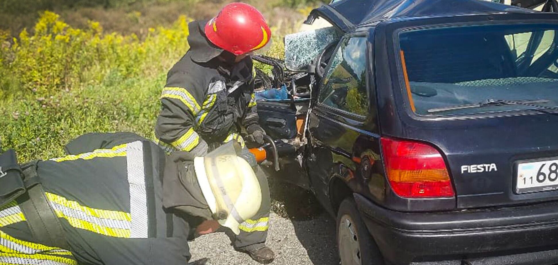 Під Києвом зіткнулись два легковики: є загиблий та постраждалий. Подробиці ДТП та фото