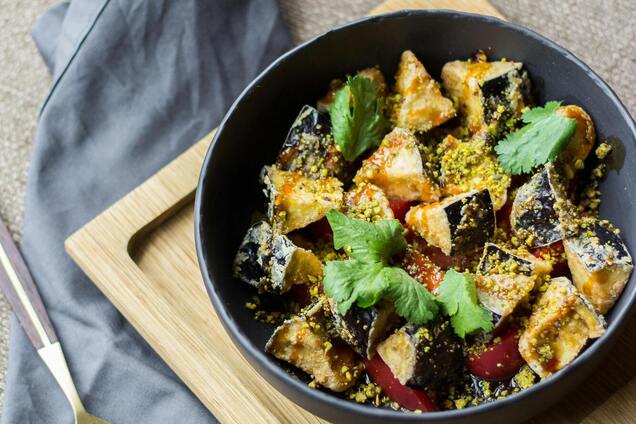 Теплий грузинський салат за 15 хвилин: рецепт страви, яка сподобається всім