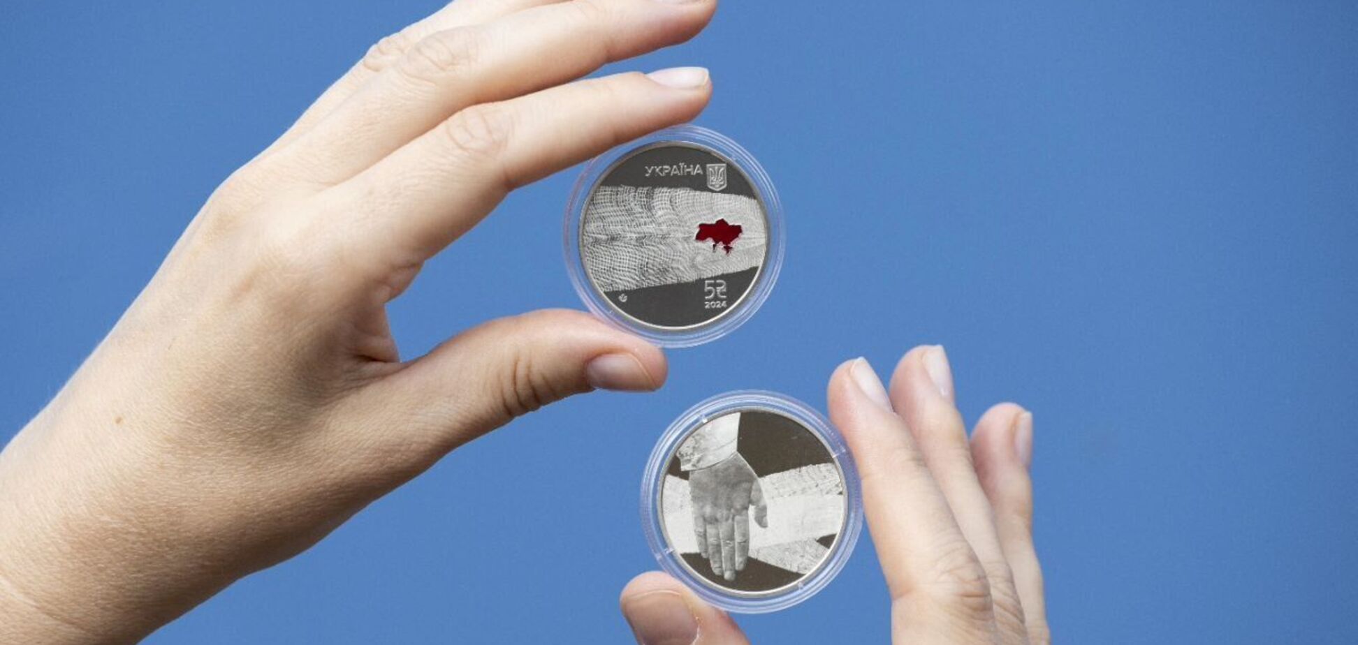 Иллюстрация - коллекционная памятная монета Страна супергероев. Спасибо медикам