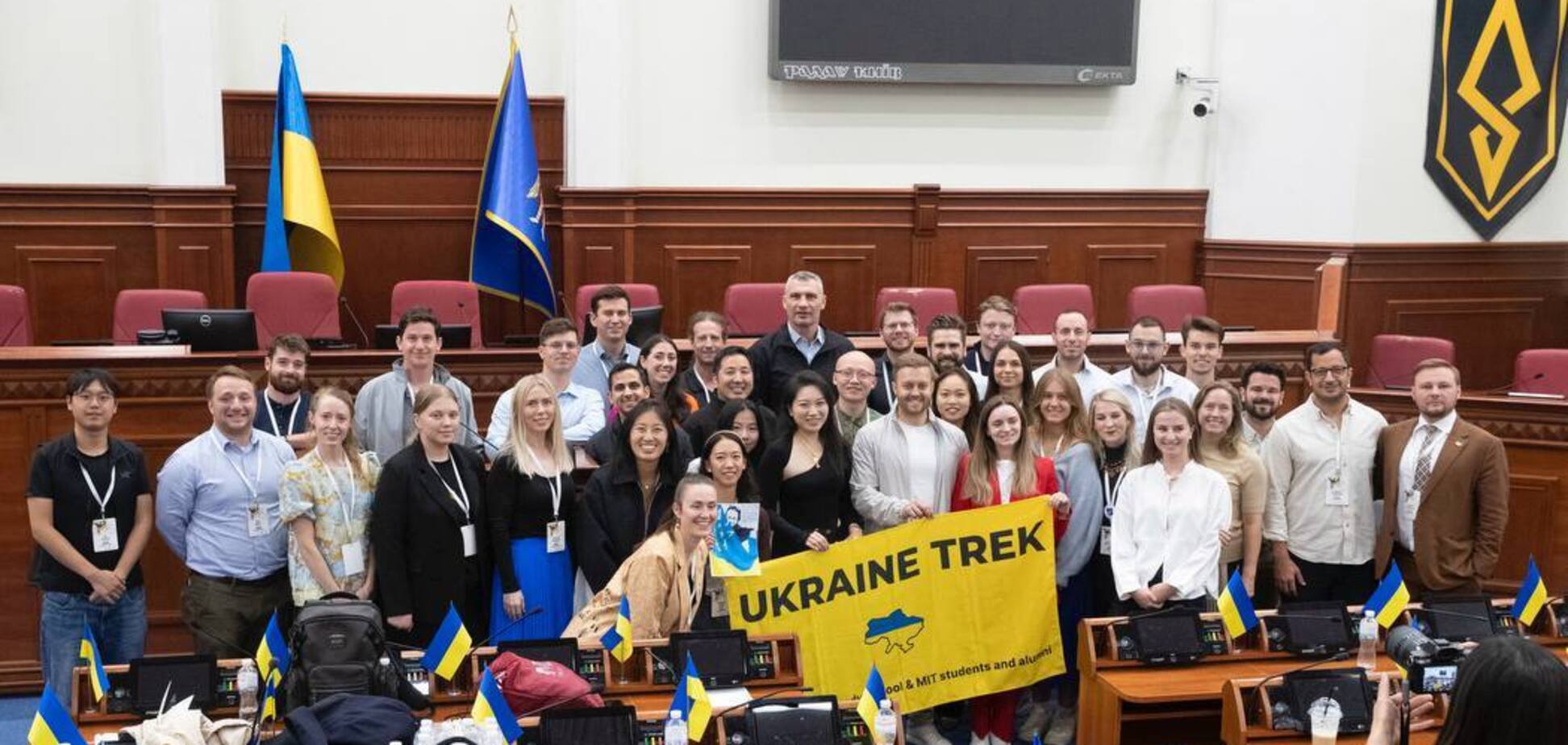 Кличко зі студентами з 10 країн світу обговорив життя у Києві під час війни