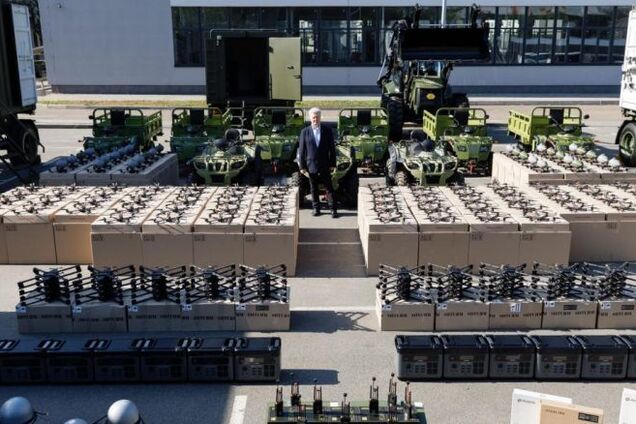 'Підтримка ЗСУ – це завдання номер один': Порошенко привезе бійцям на фронт нову партію допомоги