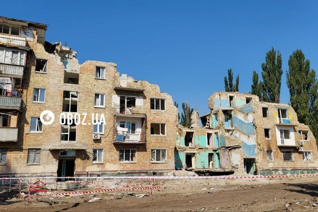 Росія несе смерть: який вигляд має зруйнований ворожим ударом будинок у Києві, де загинули десятки людей. Фото та відео