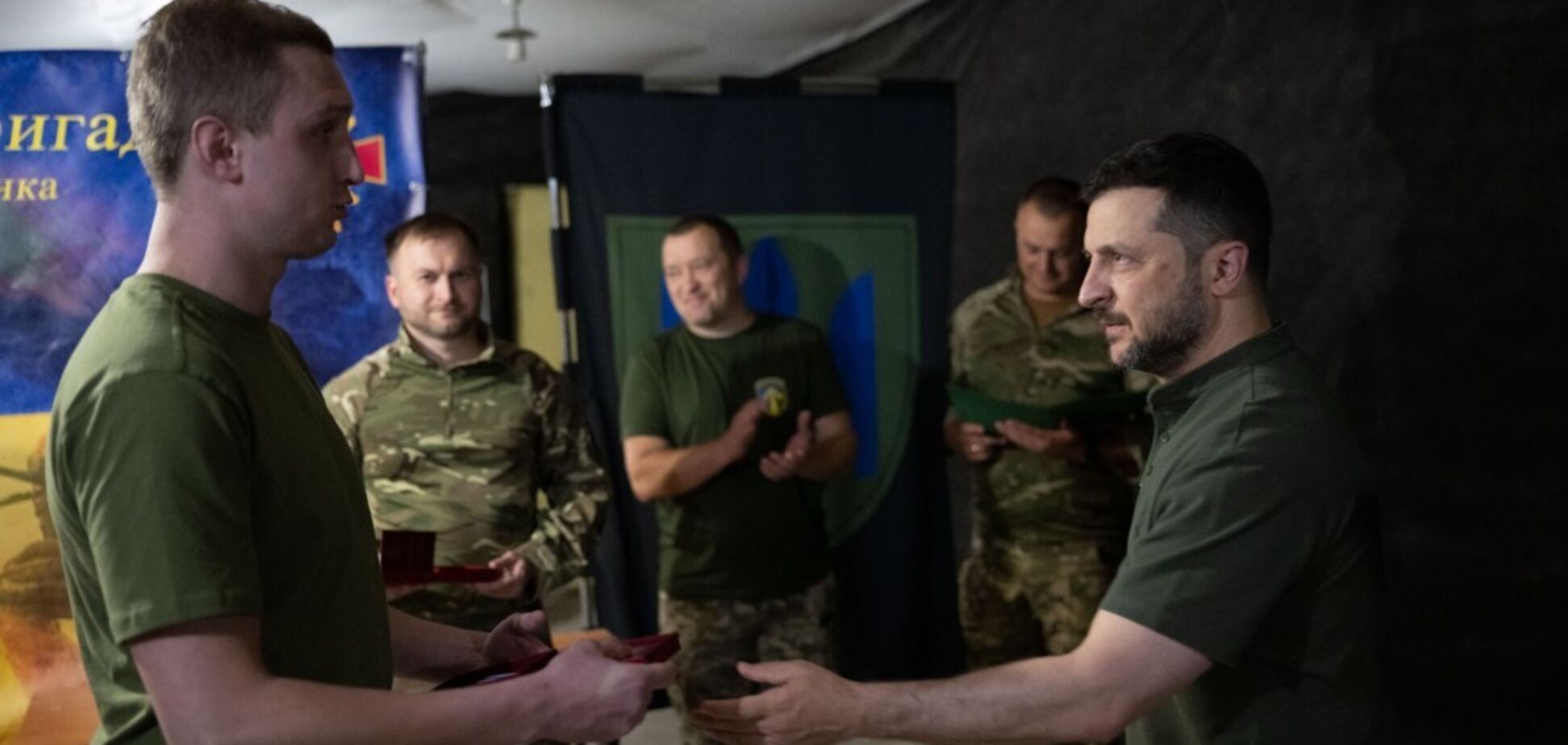 Фіксують найманців із Китаю та країн Африки: Зеленський на Харківщині відзначив нагородами оборонців Вовчанського та Липецького напрямків. Фото і відео