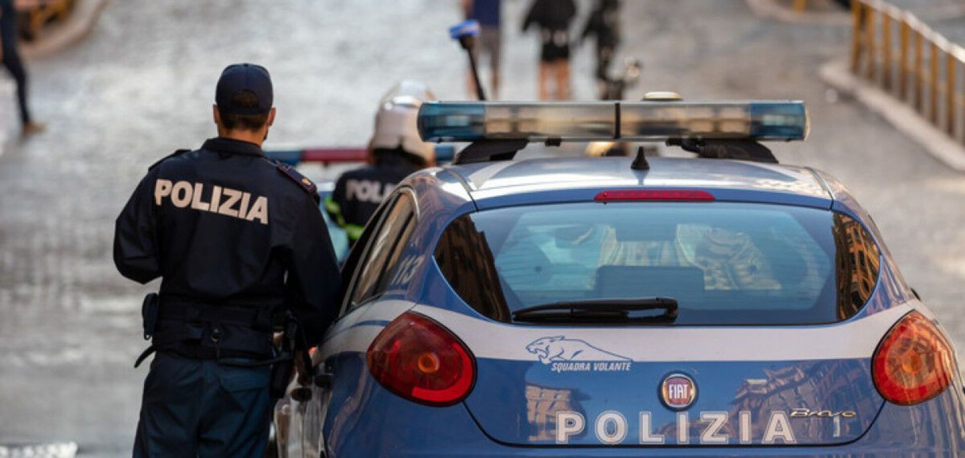 В Италии провели масштабный рейд против китайской мафии: задержали 13 человек и изъяли 5500 доз метамфетамина