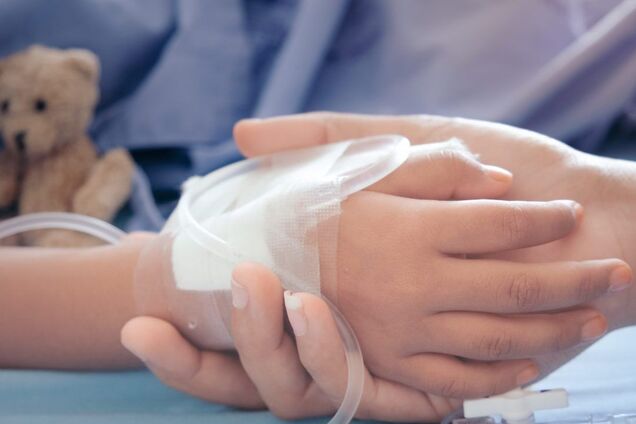 На Львівщині у відпочинковому таборі масово отруїлися діти: що відомо про їхній стан