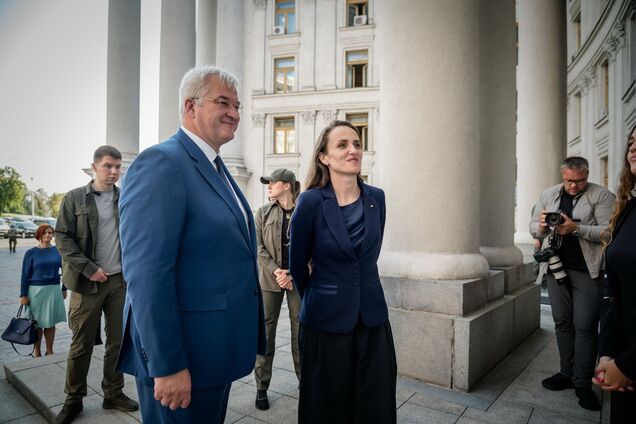 Україна і Молдова мають разом відкрити перші кластери на шляху до ЄС, – Сибіга