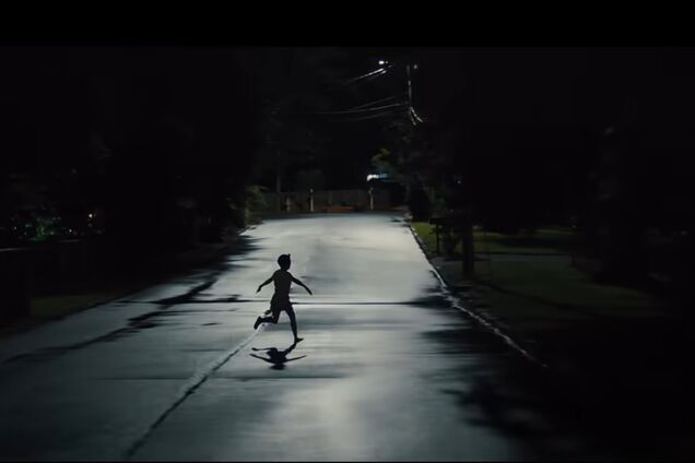 17 детей проснулись посреди ночи и исчезли в никуда: что говорят критики о сенсации 2025 года – фильм 'Оружие'