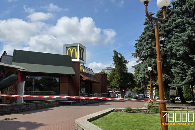 У Черкасах чоловік влаштував стрілянину в закладі харчування: його затримали. Фото, відео і всі подробиці