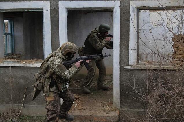 У зоні активних бойових дій на Донеччині залишились 21,7 тис. цивільних