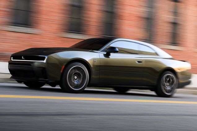 Dodge Charger Sixpack